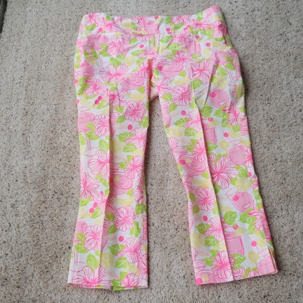 LILLY PULITZER Pink Print Capris sz 8 - adorable💕
